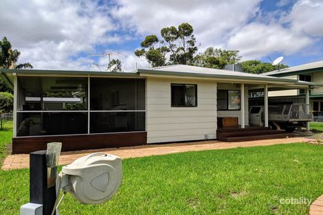 5 Messenger St, Kaimkillenbun, QLD 4406