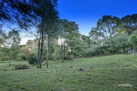 2 Wattle Ave, Emerald, VIC 3782