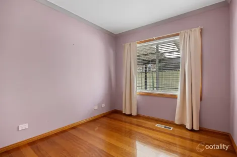 Property photo of 17 Orlando Street Eaglehawk VIC 3556