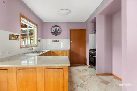 Property photo of 17 Orlando Street Eaglehawk VIC 3556