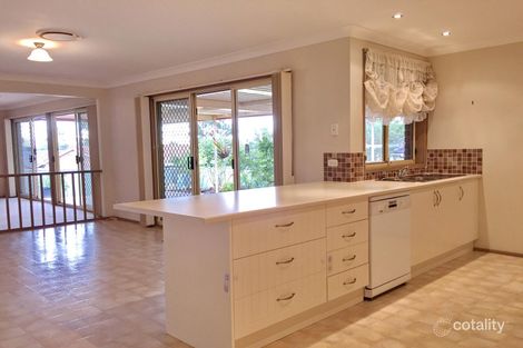 Property photo of 8 Packenham Place Mount Annan NSW 2567