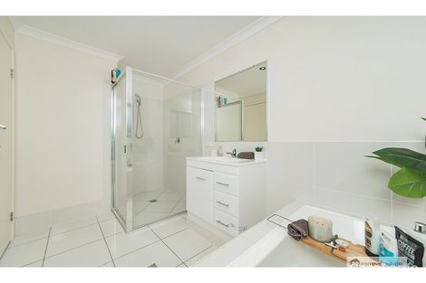 Property photo of 18 Florida Crescent Parkhurst QLD 4702