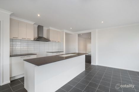 Property photo of 28 Black Duck Crossing Kilmore VIC 3764