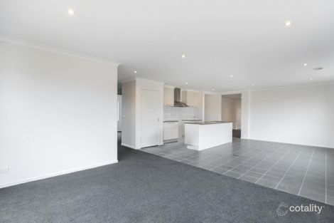 Property photo of 28 Black Duck Crossing Kilmore VIC 3764