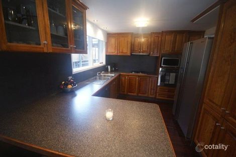 Property photo of 4 Embank Court Kealba VIC 3021