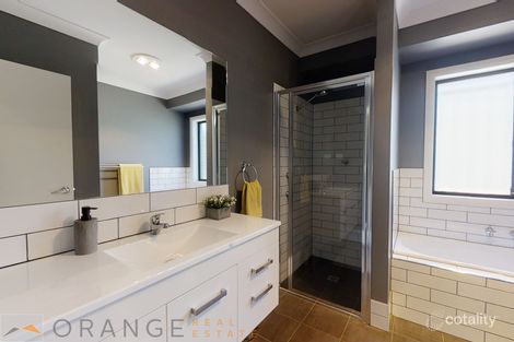 Property photo of 51 Glasson Drive Orange NSW 2800