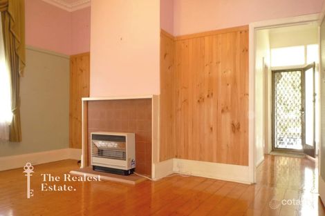 Property photo of 16 Irvine Crescent Brunswick West VIC 3055