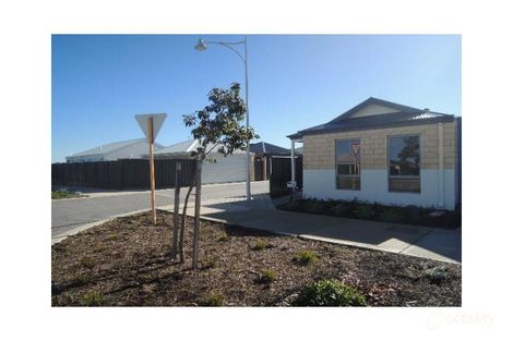 5 Micrantha Way, Banksia Grove, WA 6031
