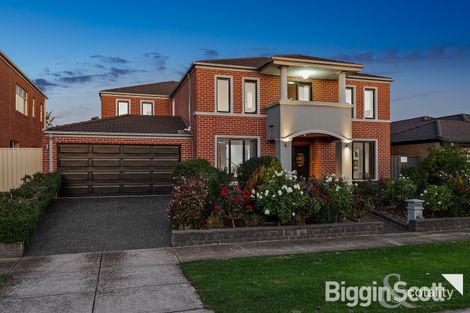 Property photo of 10 Trina Court Keysborough VIC 3173