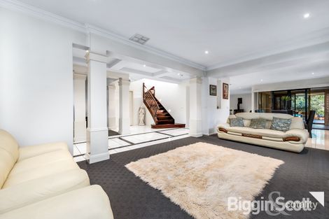 Property photo of 10 Trina Court Keysborough VIC 3173