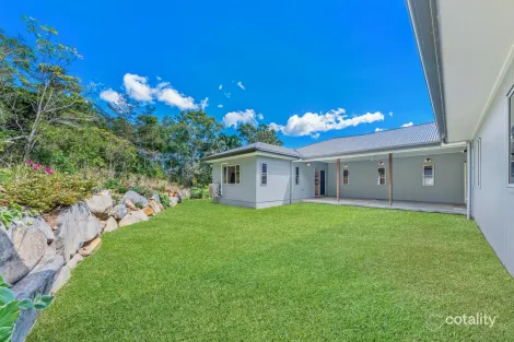 Property photo of 92 Trader Crescent Cannonvale QLD 4802
