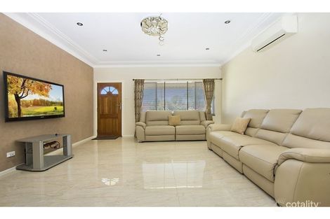 Property photo of 12 Andrew Place Girraween NSW 2145