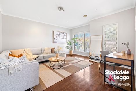 Property photo of 24 Glengarry Place Craigieburn VIC 3064