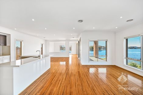 Property photo of 33 Rhode Island Close Point Cook VIC 3030