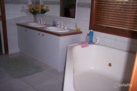 Property photo of 86 Berry Avenue Edithvale VIC 3196