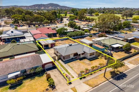 Property photo of 426 Union Road Lavington NSW 2641