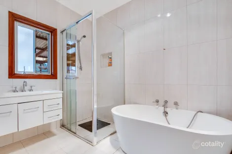 Property photo of 426 Union Road Lavington NSW 2641