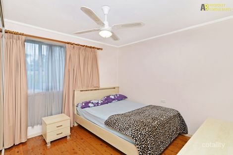 Property photo of 16 Rowley Street Pendle Hill NSW 2145