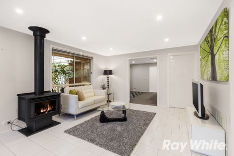 Property photo of 30 Carroll Crescent Mill Park VIC 3082