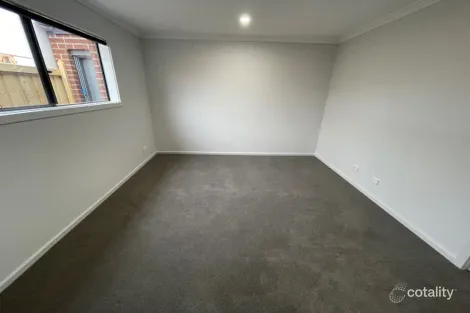 Property photo of 21 Stringybark Drive Donnybrook VIC 3064