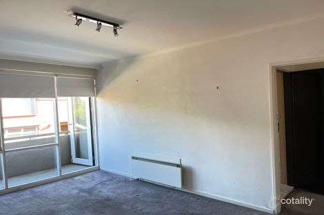 Property photo of 2/24 Narong Road Caulfield North VIC 3161