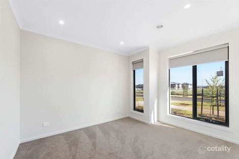Property photo of 6 Roehampton Drive Strathtulloh VIC 3338