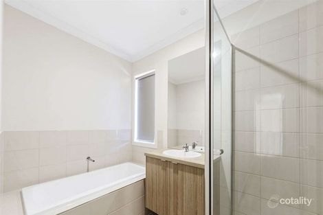 Property photo of 6 Roehampton Drive Strathtulloh VIC 3338