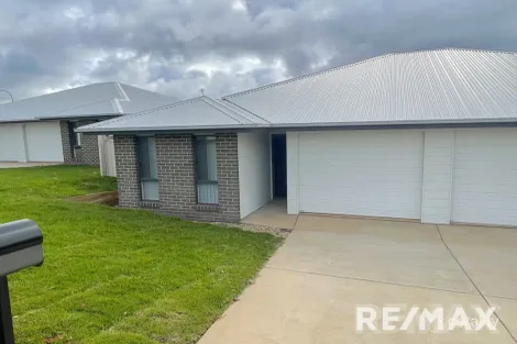 1/7 Wyoming Ave, Gobbagombalin, NSW 2650