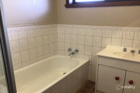 Property photo of 2/6 Ball Court Tocumwal NSW 2714