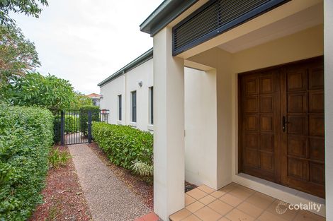 Property photo of 29 Lee Anne Crescent Helensvale QLD 4212