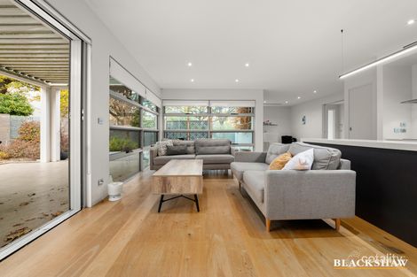 Property photo of 102 Jansz Crescent Griffith ACT 2603