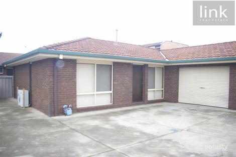 2/8 Kambora Ct, Lavington, NSW 2641