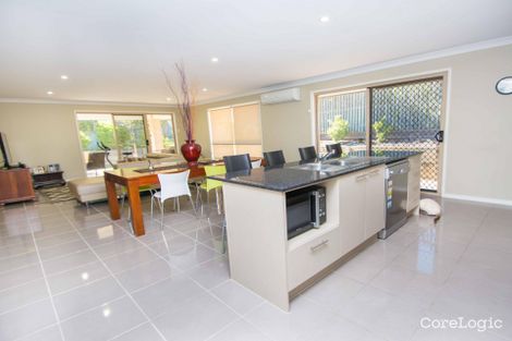 Property photo of 2 Wattlebrush Close Bellbowrie QLD 4070