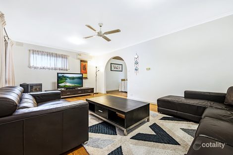 Property photo of 4 Kingloch Parade Wantirna VIC 3152