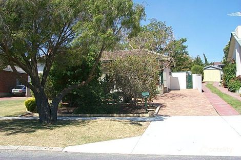 26 Corbett St, Scarborough, WA 6019