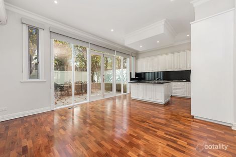 Property photo of 28 Ross Street Toorak VIC 3142