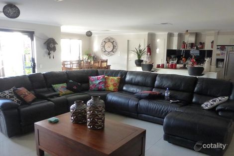 Property photo of 3 Yarr Crescent Seaford Meadows SA 5169