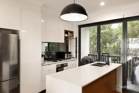 Property photo of 12/16 Wilton Terrace Yeronga QLD 4104