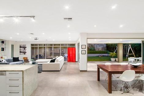 Property photo of 23 Sugarloaf Crescent Castlecrag NSW 2068