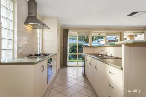 Property photo of 3/42-44 Wheatsheaf Road Morphett Vale SA 5162