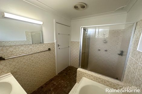Property photo of 22 Boronia Crescent Orange NSW 2800