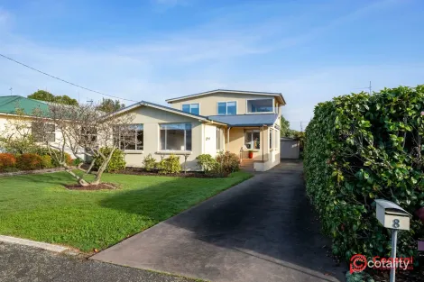 8 Lloyd St, Ulverstone, TAS 7315