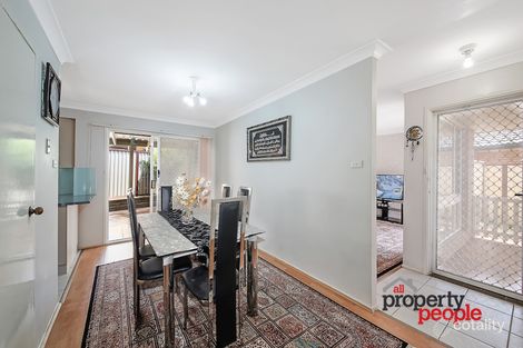 Property photo of 22 Gentian Avenue Macquarie Fields NSW 2564