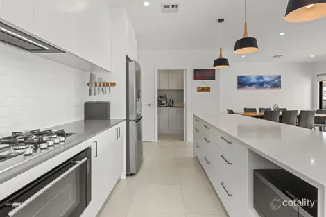 Property photo of 10 Blacket Place Yass NSW 2582