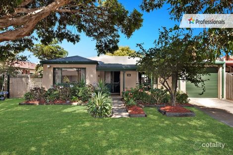 Property photo of 35 Koroneos Drive Werribee South VIC 3030