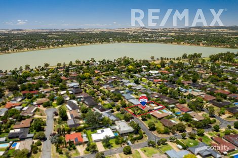 Property photo of 12 Avon Avenue Lake Albert NSW 2650