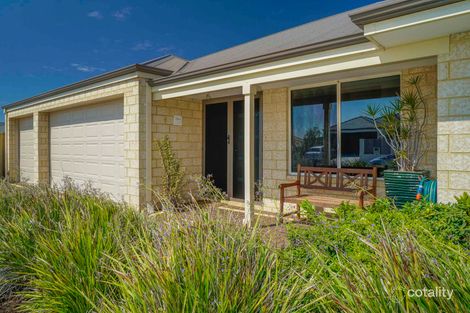 Property photo of 2 Bonvin Gardens Tapping WA 6065