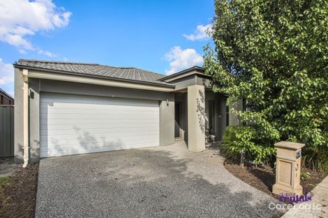 Property photo of 5 McFarlan Way Cranbourne East VIC 3977