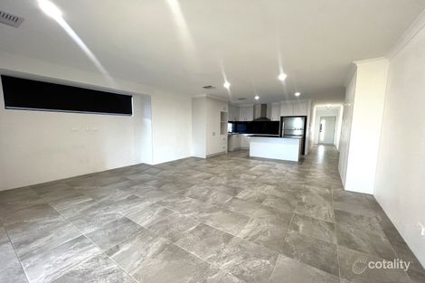 Property photo of 33 Bulloo Loop Ellenbrook WA 6069