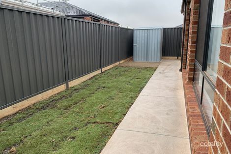 Property photo of 9 Knebworth Drive Strathtulloh VIC 3338